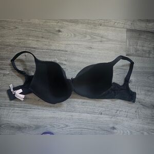 Women's Black full coverage 38DDD Bra, several bra all VS